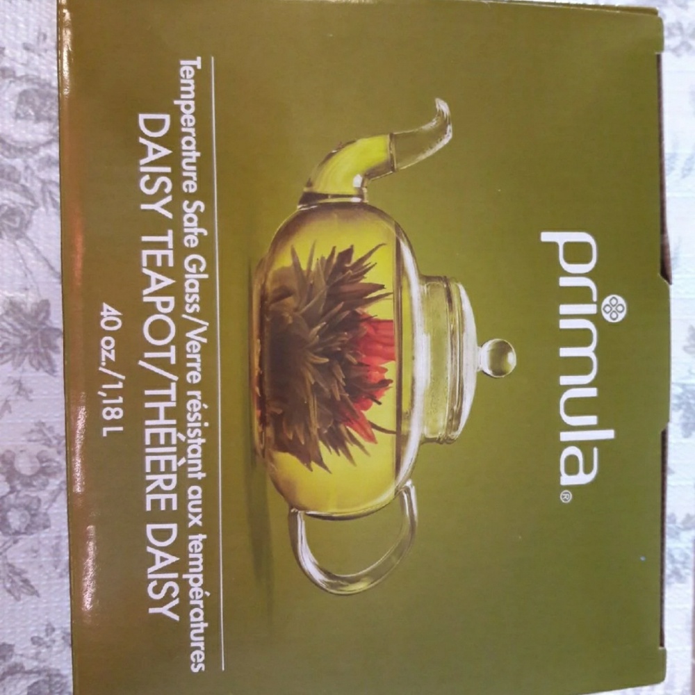 Daisy tea pot